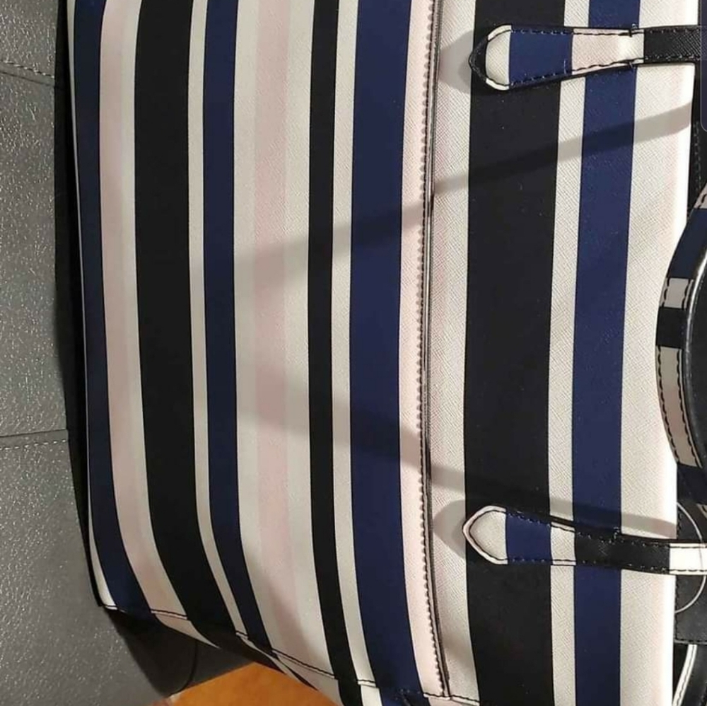 Kate Spade Kaylie Baby Bag New with tags - Picture 5 of 6